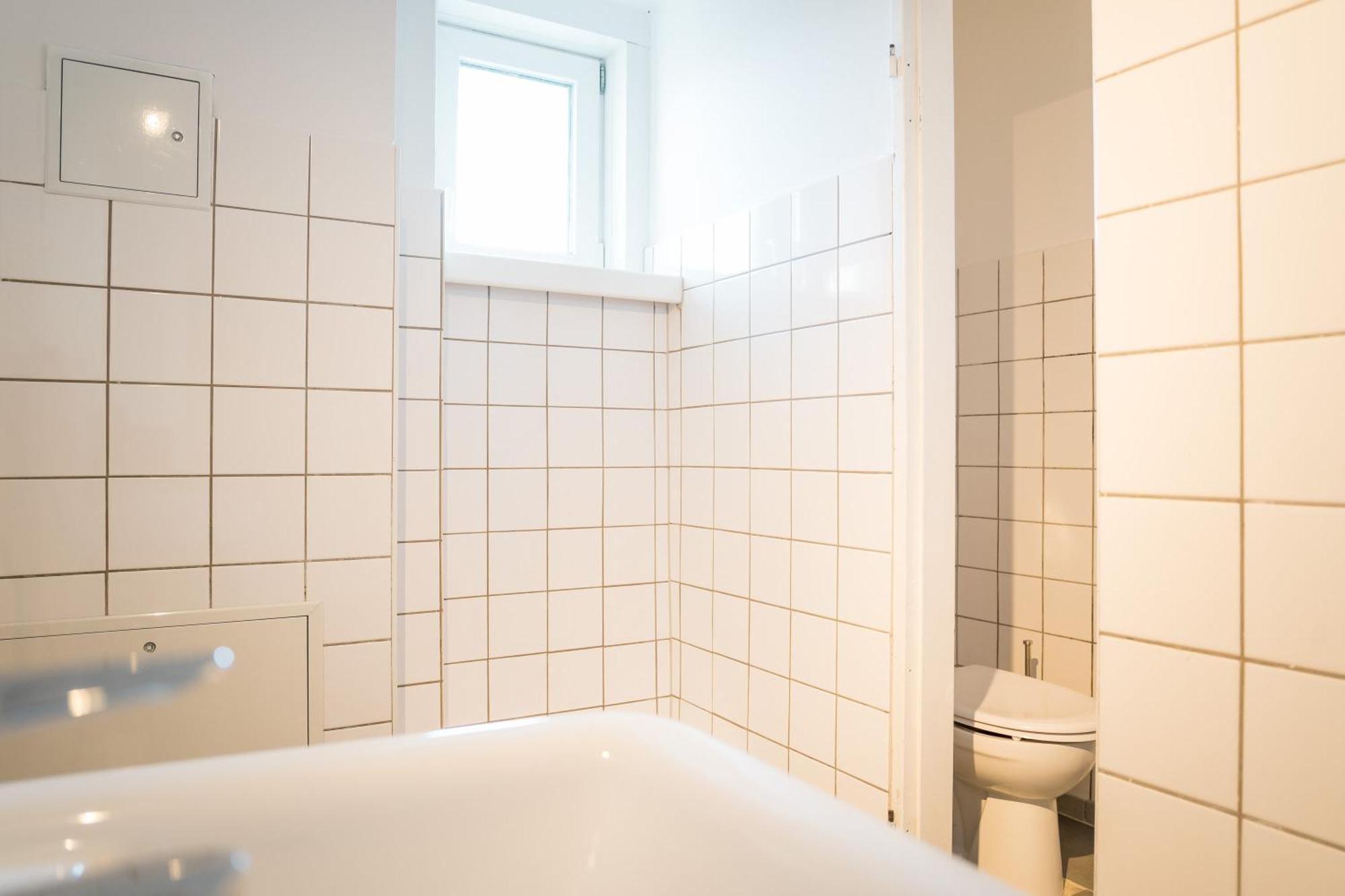 Three Bedroom Big Kitchen Selfcheckin Street Parking Berlijn
