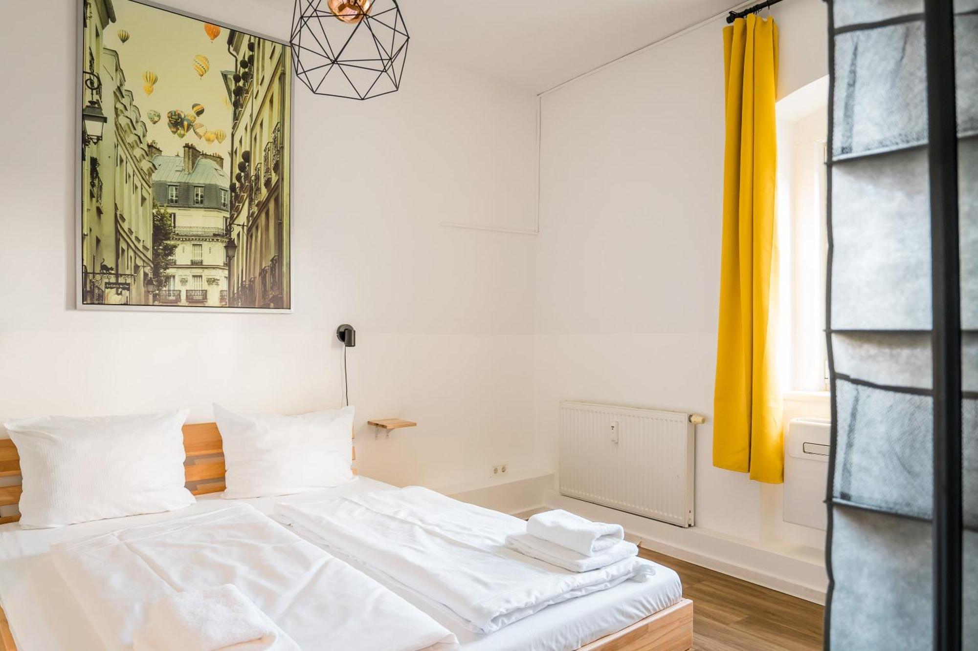Appartement Three Bedroom Big Kitchen Selfcheckin Street Parking